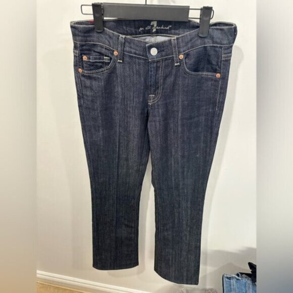LIKE NEW- 7 FOR ALL MANKIND BOOTCUT JEANS - Picture 3 of 9